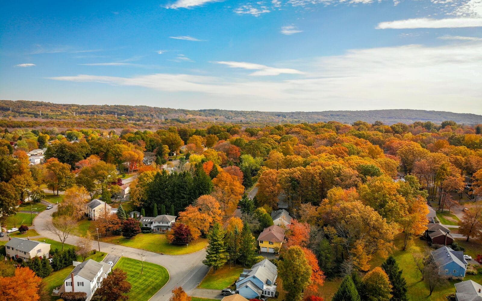 Newer suburban neighborhood in Loudoun County